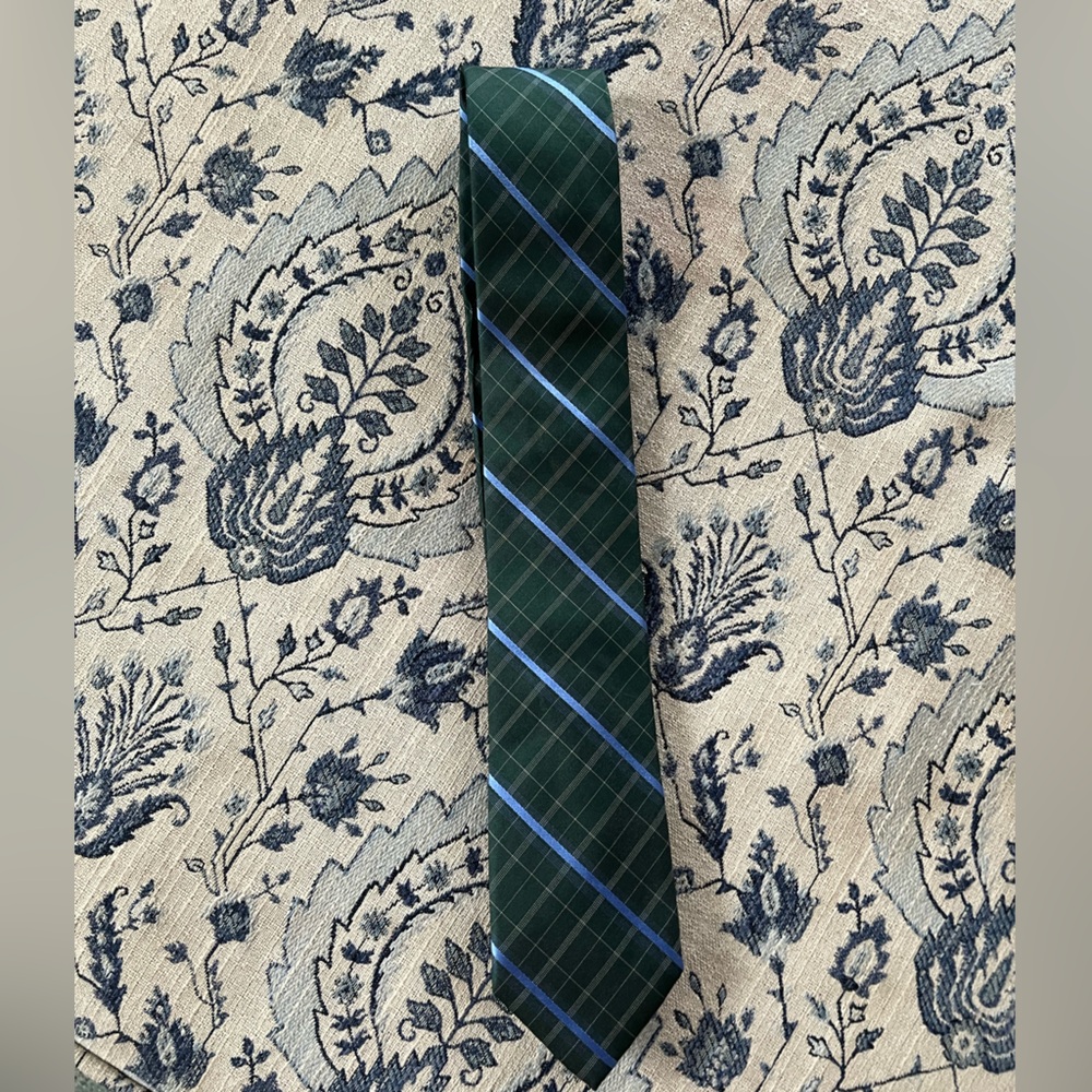 MICHAEL MICHAEL KORS Green Blue Pin Pin Plaid 100% silk tie